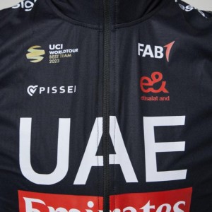 Herren Pissei Team UAE 2024 Bufera weste