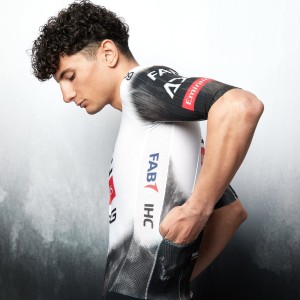 Herren UAE Team Emirates 2025 Hybrid Pissei body